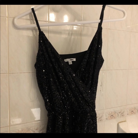 Sequin jumpsuit - Picture 3 of 4
